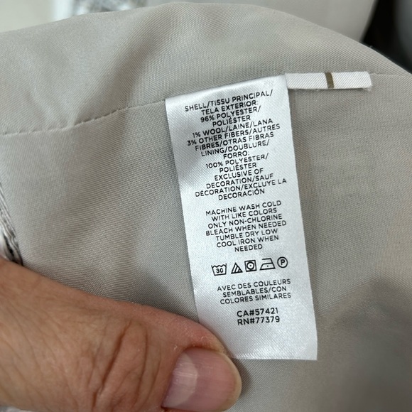 Ann Taylor Tweed Long Blazer with Fringed Edges and Front Patch Pockets. EUC - Picture 11 of 11